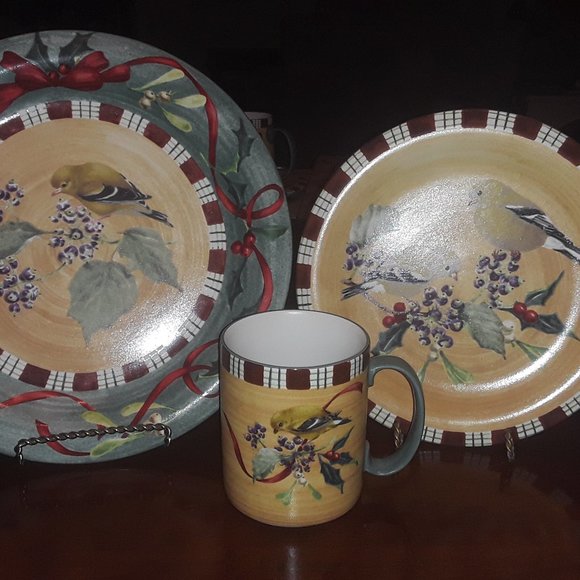 Lenox Dinner Plate, Salad Plate, and Mug. "Winter Greetings Everyday""Goldfinch" - Picture 1 of 8